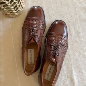 Mezlan Chestnut Brown Woven Leather Lace-Up Oxfords